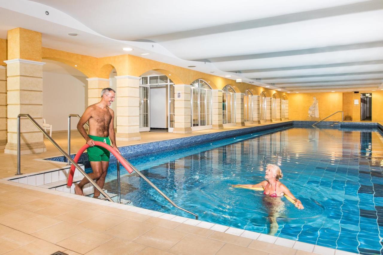 Gesundheit & Wellness Resort バート・ミッテルンドルフ エクステリア 写真